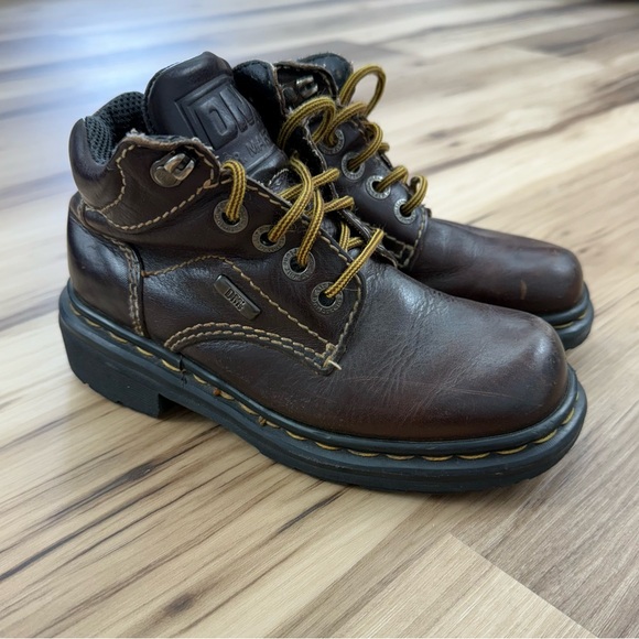 Dr. Martens Brown Kids Boots - Picture 1 of 8